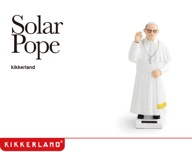 Kikkerland - Pope Francis Solar Energy Powered Waving Statue