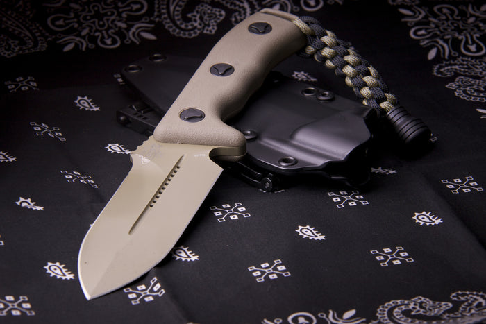 Microtech Crosshair Knife Tan Fixed Double Edge Blade (5" Tan Plain) 101-1TA - GearBarrel.com