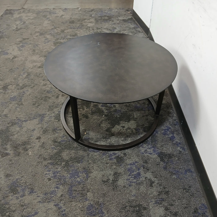 30" Round Table