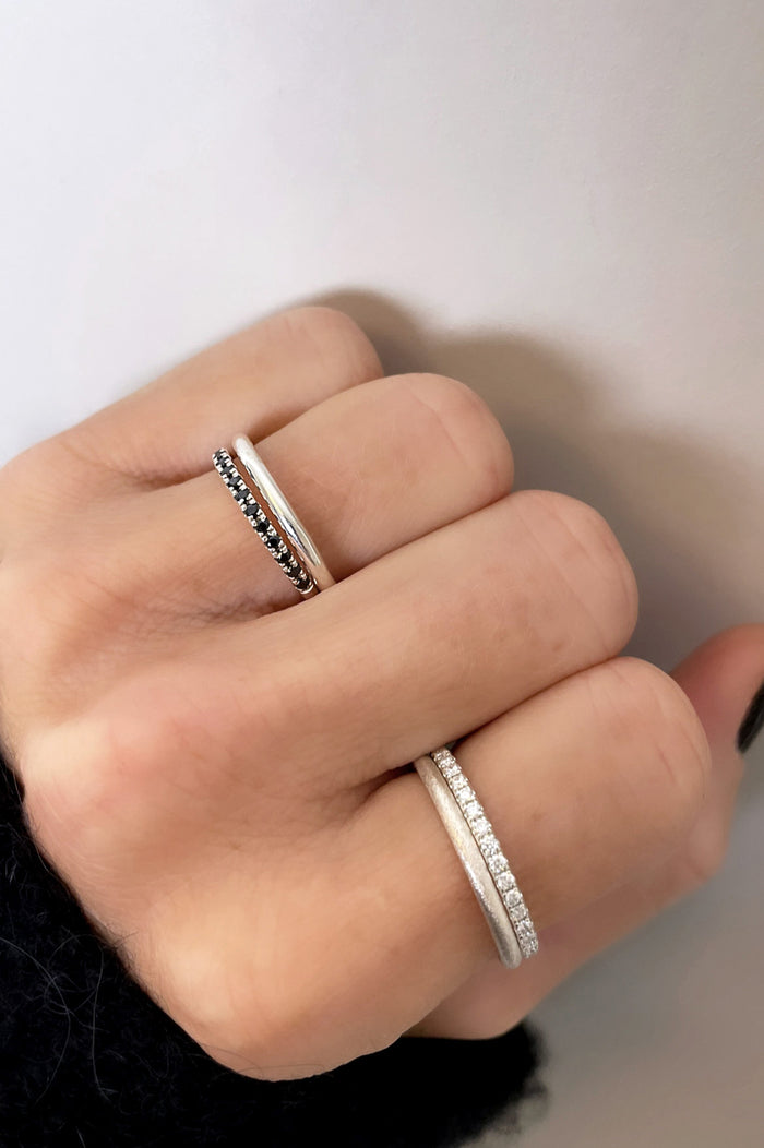Elise Eternity Svart Diamantring, 0,27 ct.
