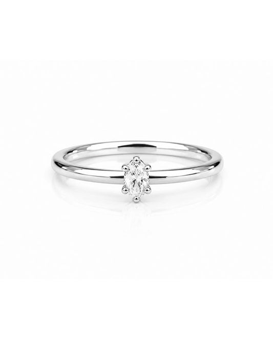 June Diamantring, Oval diamant 0,25 ct.