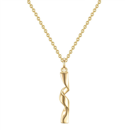 Kette mit geschwungenem Anhänger gold