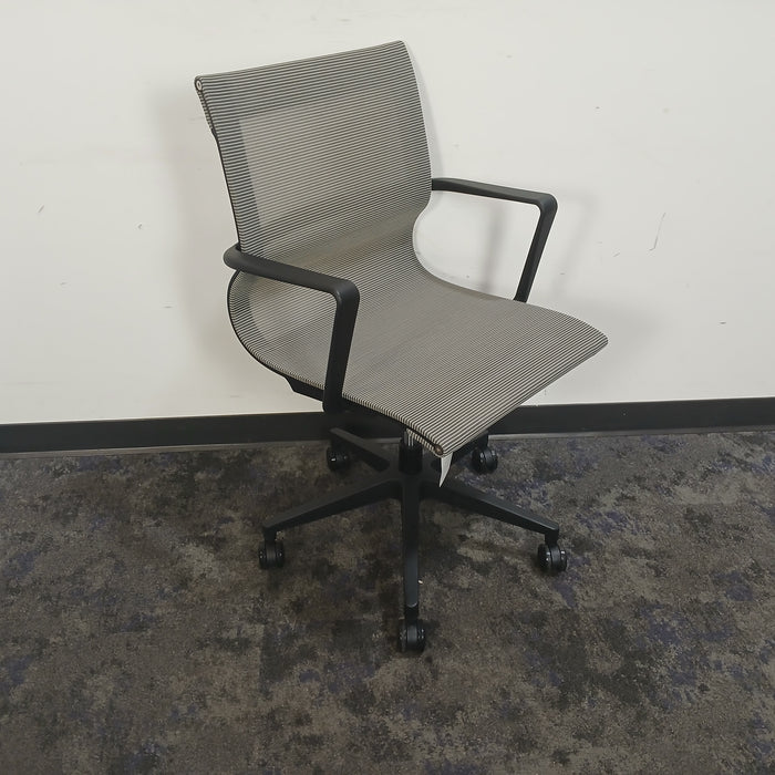 Nova Mesh Series Desk Chair