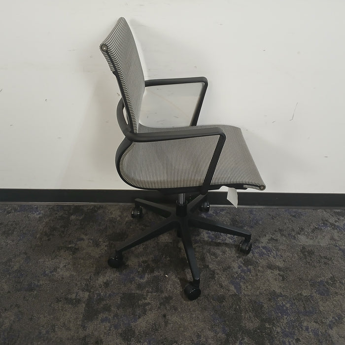 Nova Mesh Series Desk Chair