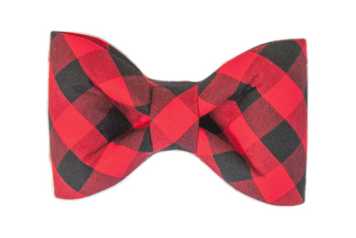 A classic red and black buffalo plaid bow tie for dogs, bringing rustic charm and timeless style to your pup’s wardrobe—perfect for cozy winter walks or festive family photos.