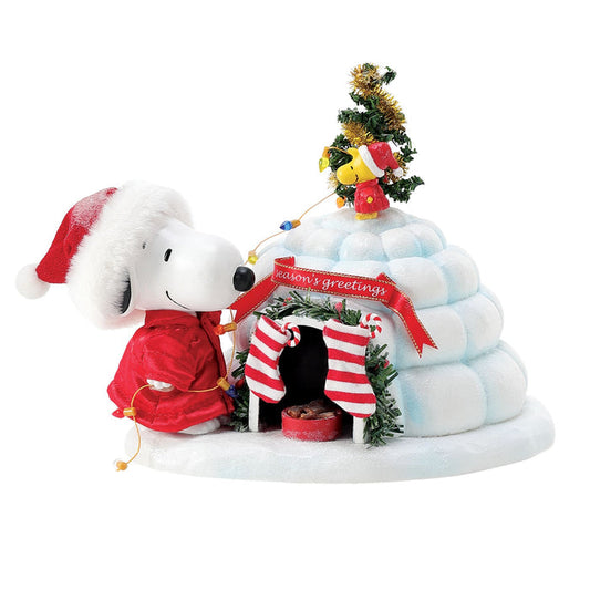 Snoopy's Puffer Igloo