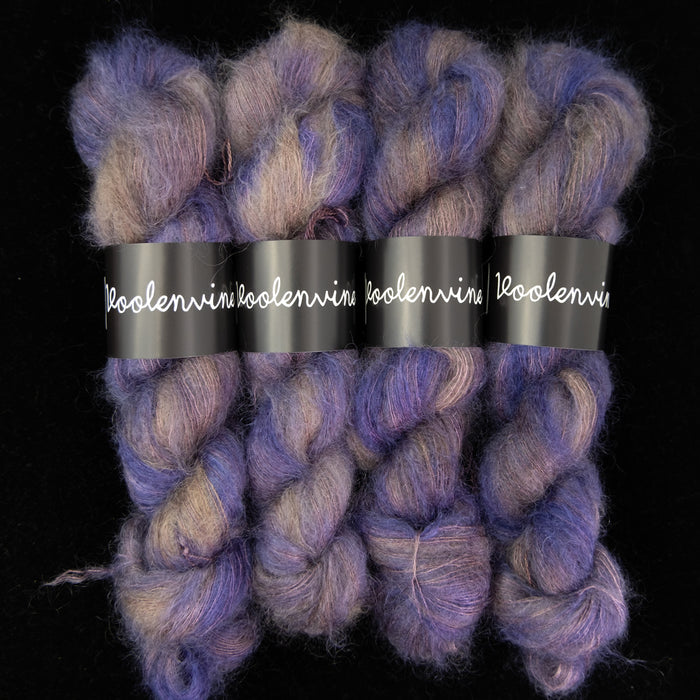 Stoker, GHOSTLACE