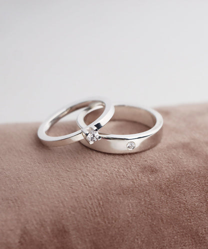 Ring set till dam och herr med förlovningsringar i silver med diamanter