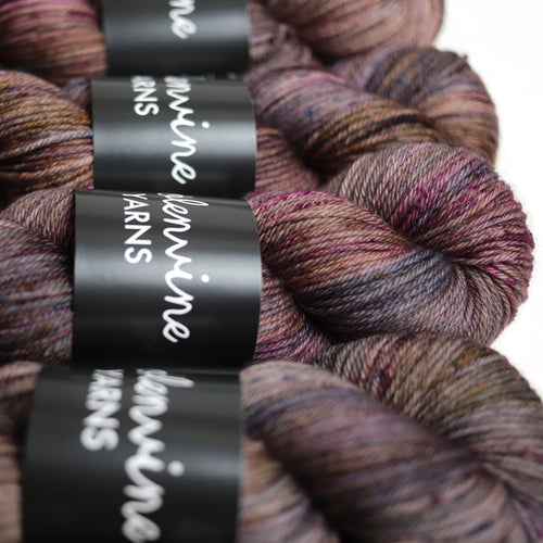 Voolenvine No. 5, CAULDRON WORSTED